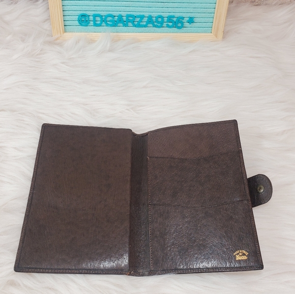 ❌❌SOLD❌❌ RARE Gucci passport wallet - Picture 4 of 8